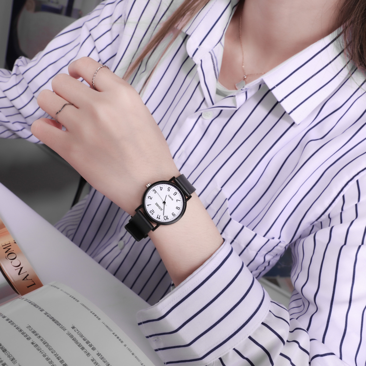 YIKAZE Women's Wristwatch Simp - đánh giá và giá Silicone Band Women